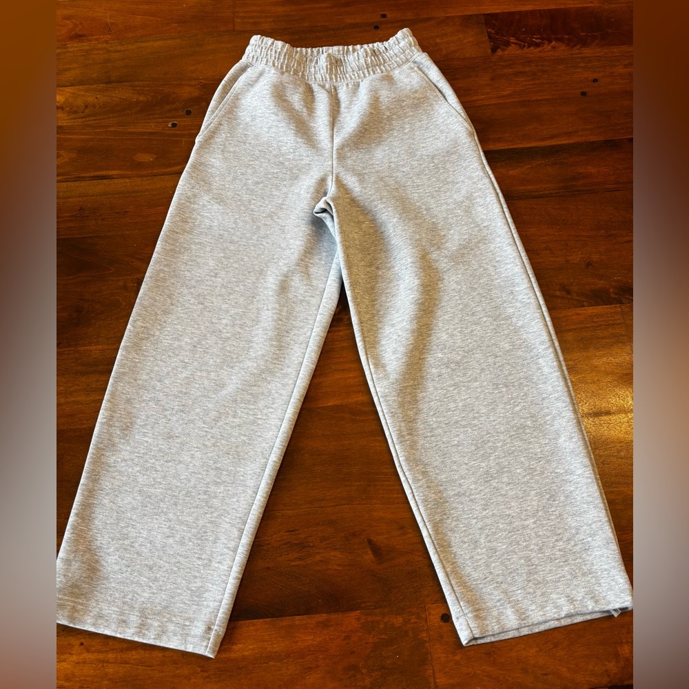 Men’s Uniqlo Wide Leg Sweatpants